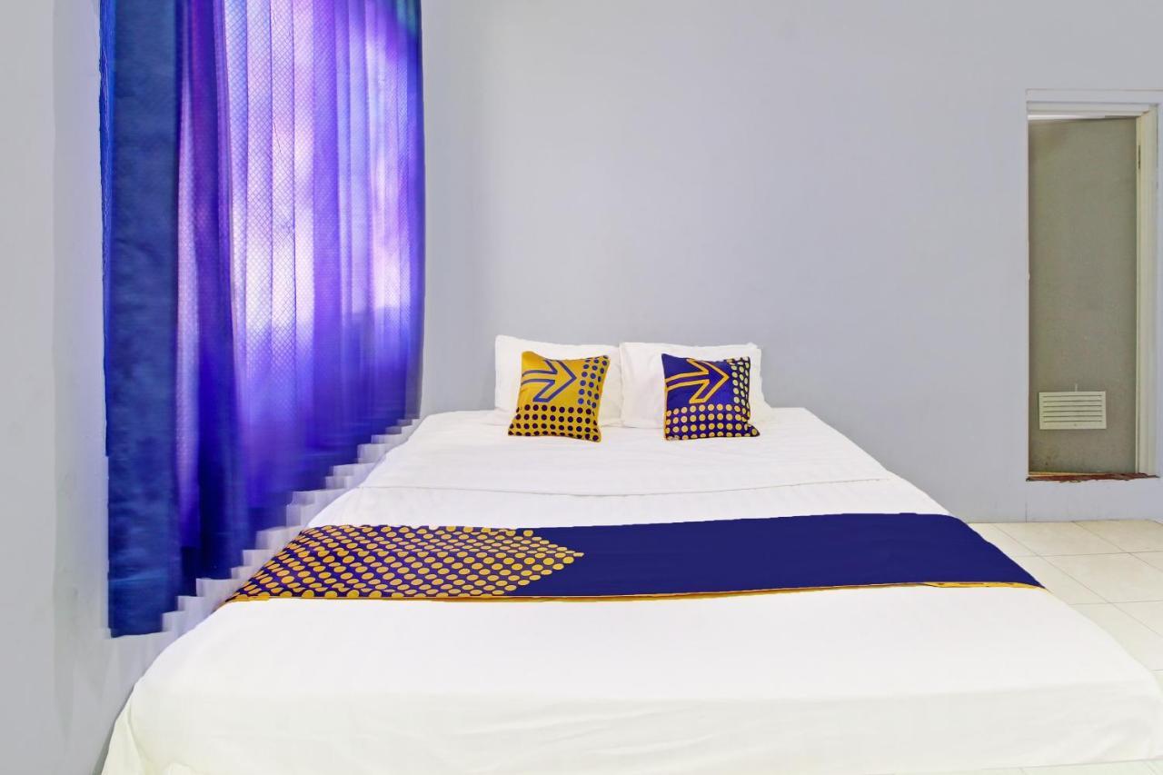 Spot On 91694 Hotel Rama Chandra Temanggung Buitenkant foto