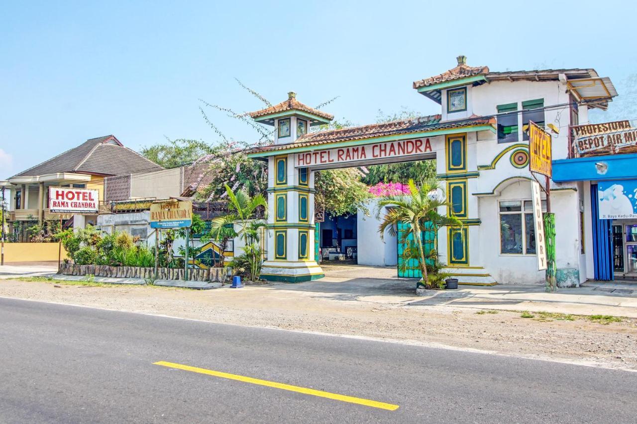 Spot On 91694 Hotel Rama Chandra Temanggung Buitenkant foto